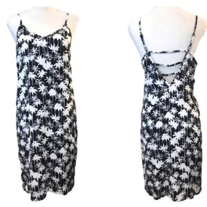 Trouve Strapped Back Palm Tree Sundress NWT size S